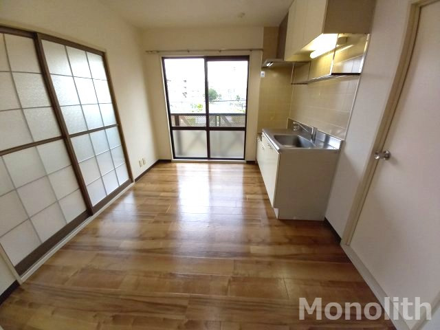 サンハイツの居間・リビング