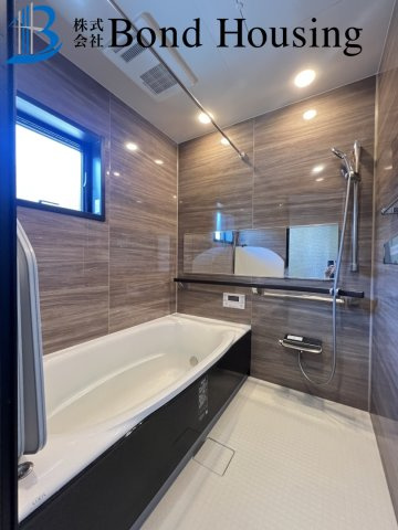 3方角地・オール電化住宅・即日案内可　福里　築1年の浴室