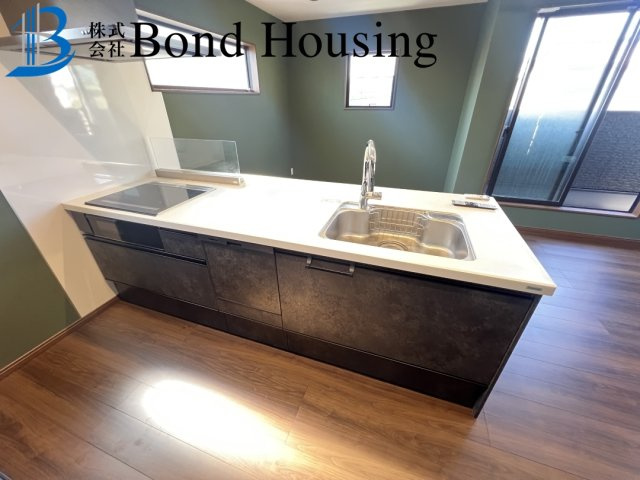 3方角地・オール電化住宅・即日案内可　福里　築1年のキッチン