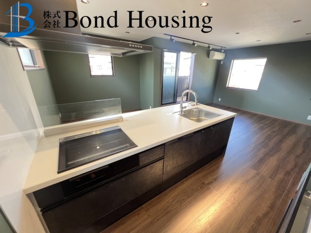 3方角地・オール電化住宅・即日案内可　福里　築1年のキッチン