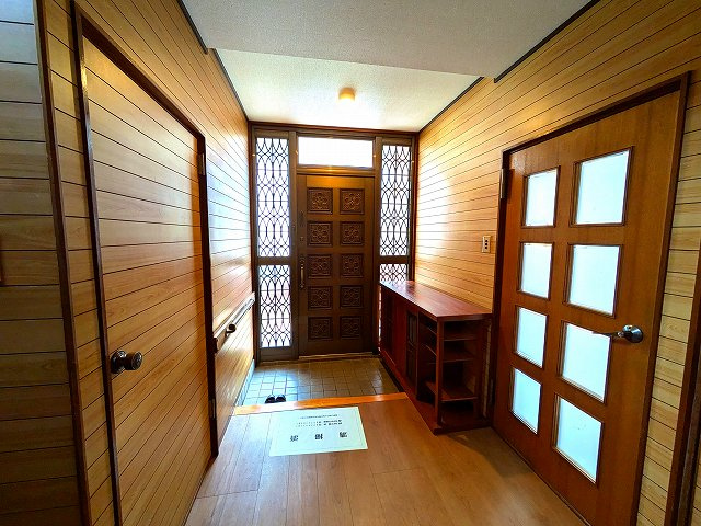 永松宅戸建の玄関