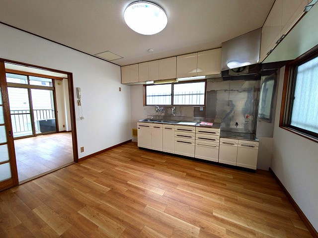 永松宅戸建の居間・リビング