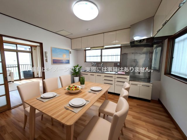 永松宅戸建の居間・リビング|画像内のインテリアはイメージです。実際には家具はございません。