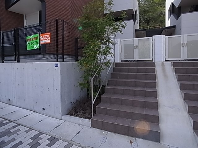 神戸市須磨区須磨浦通６丁目のアパート