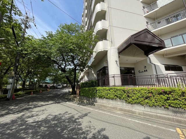 マイシティ泉北A棟の外観