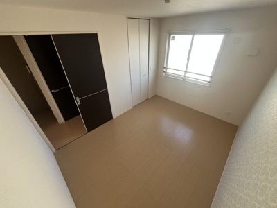 【洋室】 | ErbenheimＶ | ゆったりした洋室です