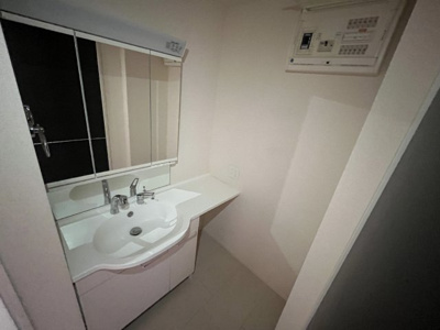 【独立洗面台】 | ErbenheimＶ | 朝の身支度には欠かせない独立洗面化粧台