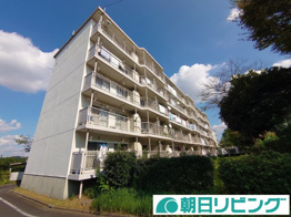 東向地団地5号棟の画像