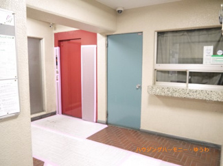 【エントランス】