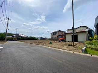 【前面道路含む現地写真】 | 千葉市緑区誉田1丁目　売地　JR外房線【誉田駅】
