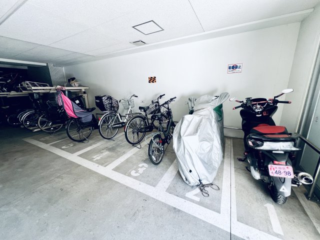 ライオンズ錦糸町北斎通りプレーゼのその他共用部分|バイク置き場