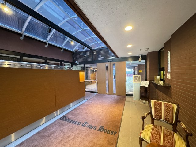 高輪タウンハウスのその他共用部分|ホテルライクなエントランスホール