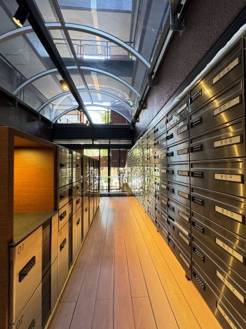 高輪タウンハウスのその他共用部分|メールボックス・宅配ボックス