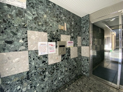 【エントランス】 | 仲介手数料半額！HPに初期費用掲載「プライスホーム」で検索！リヴァーオンステイツ