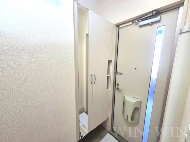 グラン・フェルト B棟の玄関