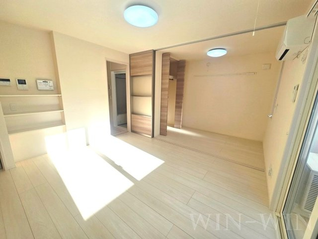 グラン・フェルト B棟の居間・リビング