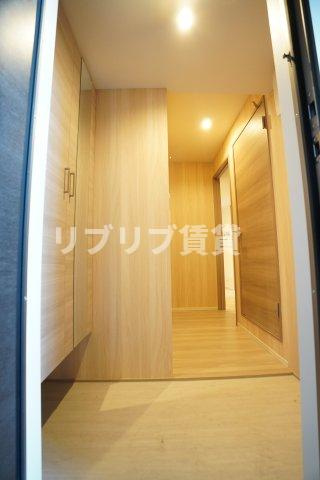 アヴァンスコート参番館の玄関