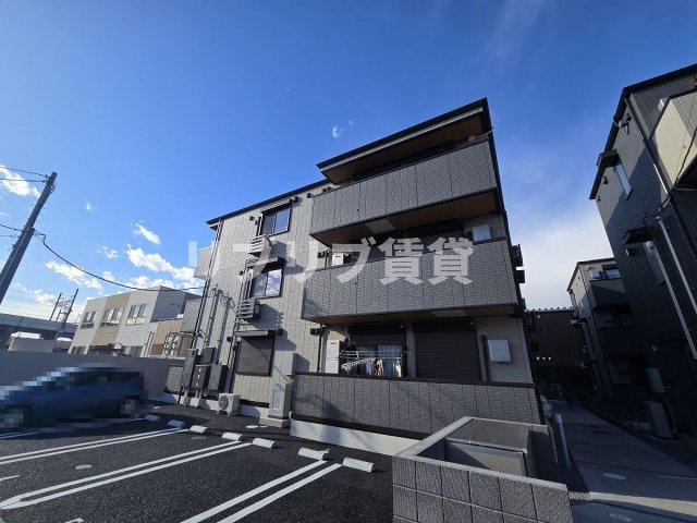 アヴァンスコート参番館の外観