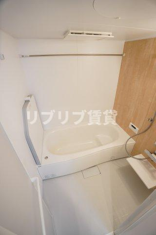 アヴァンスコート参番館の浴室