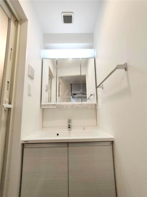 【洗面所】 | スプランディッドⅢ | 使いやすい洗面所です
