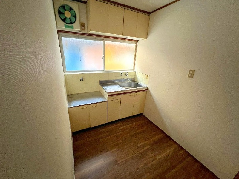 今村住宅南棟のキッチン