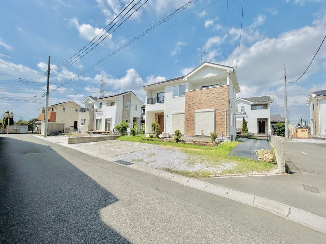 太田市世良田町の前面道路含む現地写真