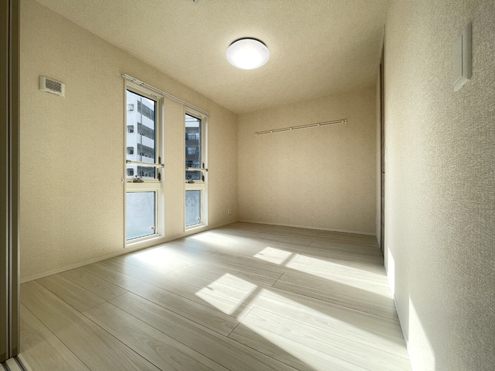 helio polisの洋室