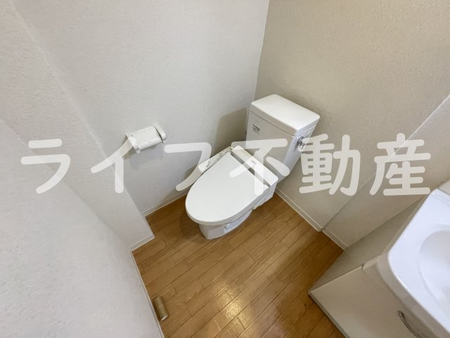 M’プラザ小阪駅前のトイレ|シンプルで使いやすいトイレです