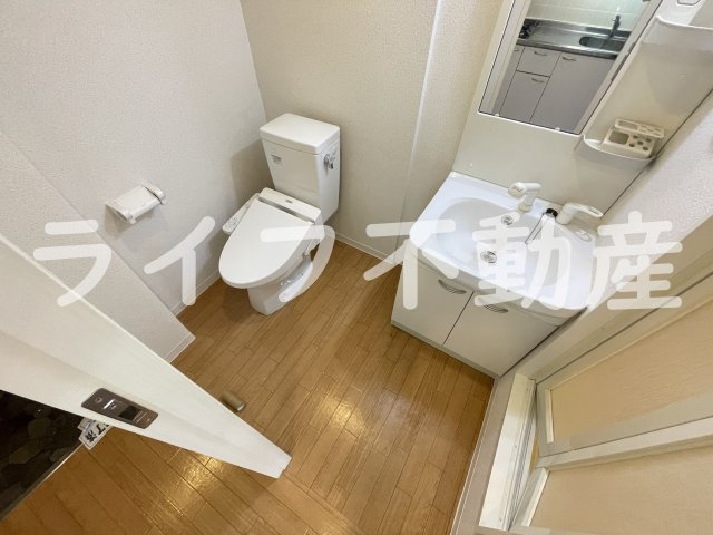 M’プラザ小阪駅前の洗面所|コンパクトで使いやすい洗面所