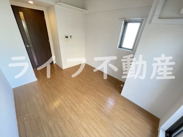 M’プラザ小阪駅前の洋室|使い勝手のいい洋室です