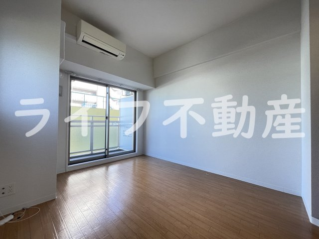 M’プラザ小阪駅前の居間・リビング|リビングです