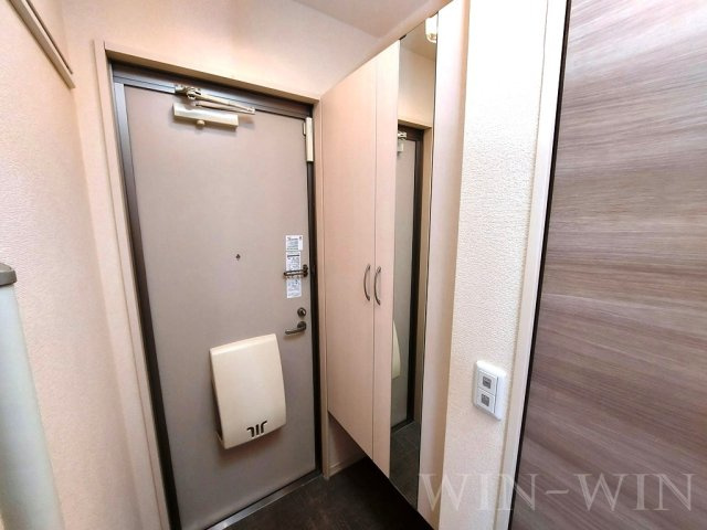 アスター若宮 Bの玄関