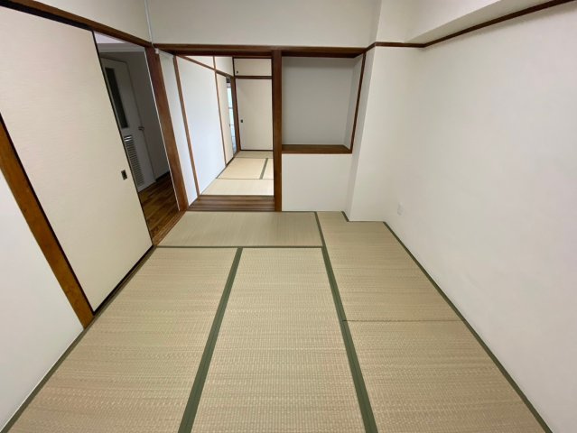 星ヶ丘アイリス北棟の和室|続き間になっている和室です♪