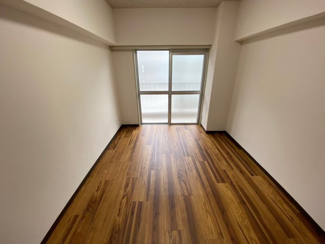 星ヶ丘アイリス北棟の子供部屋|木の温もりがやさしいフローリングは安らぎをもたらすプライベート空間。