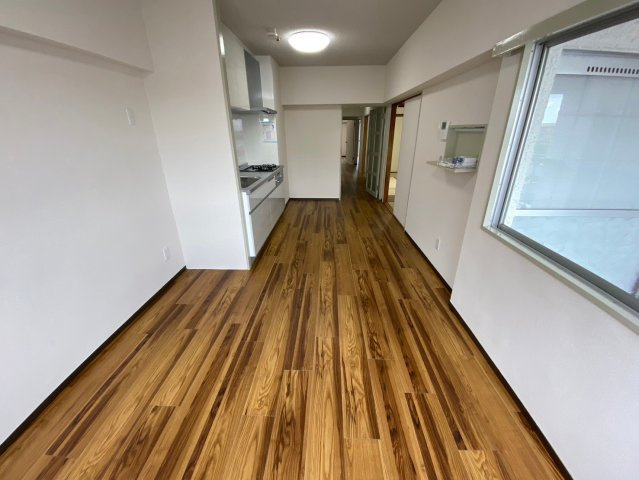 星ヶ丘アイリス北棟のダイニング|使い勝手を考えた開放感のあるダイニング