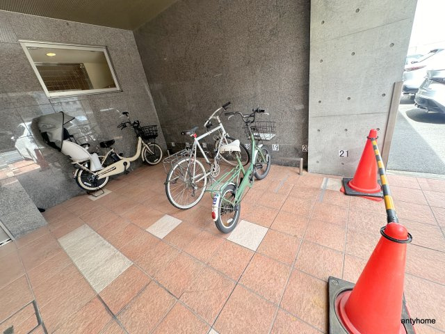 プレミュール阿波座　仲介手数料無料のエントランス