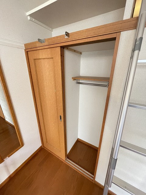 レオパレスエルフ仁川の収納