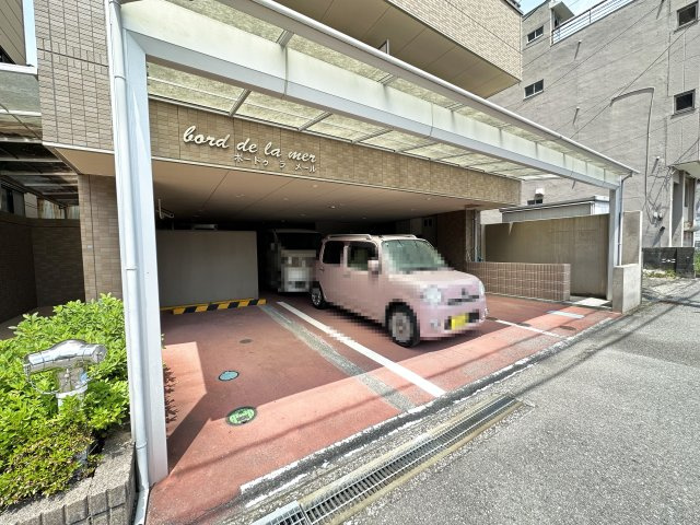 ボードゥ・ラ・メールの駐車場