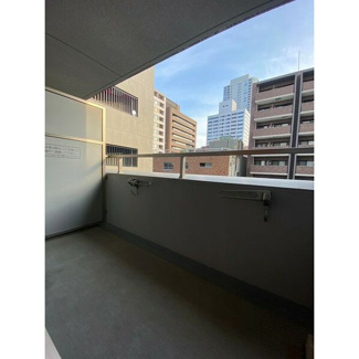 【バルコニー】 | グランツ西大橋 | 開放的で明るい空間を演出してくれるバルコニーです