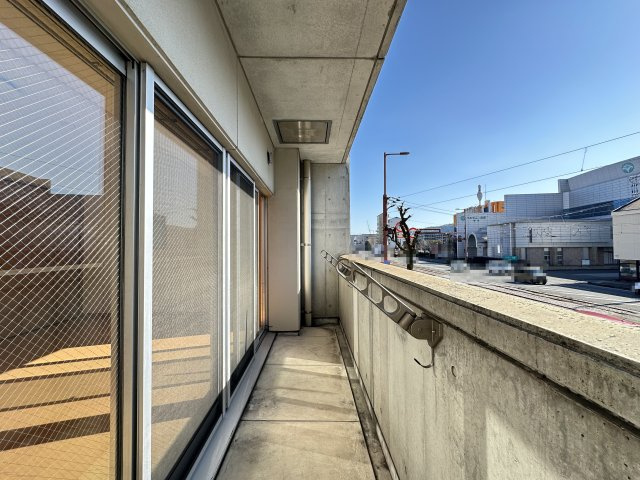 シャルマンのバルコニー
