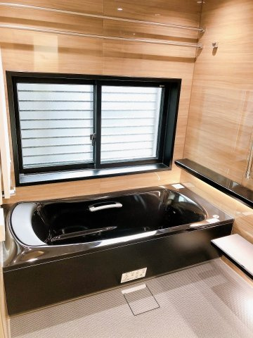 【浴室】 | ■□大井町大井中央戸建■□ | 高級感のある仕様となっており、ゆったりくつろげる空間になりそうですね♪