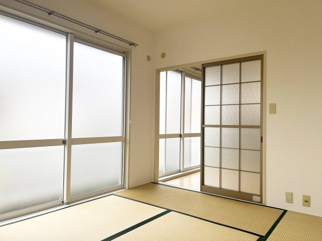 【寝室】 | フレグランス内原
