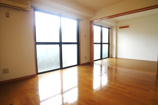 パールグランデの居間・リビング