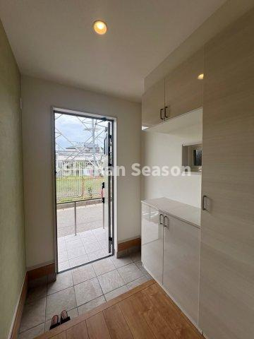 【玄関】 | 履物が雑多にならないシューズBOX◎
いつでも気持ちよく、お出迎えができそうですね♪