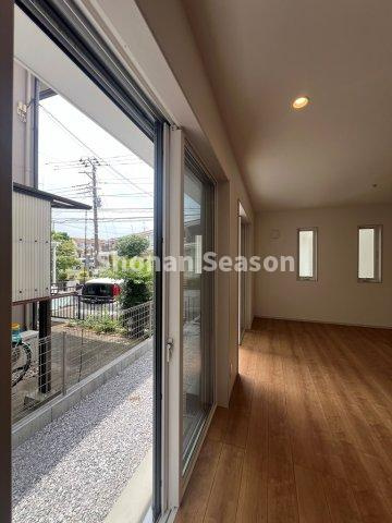 【内装】 | 全窓「複層ガラス」を使用し結露の発生を防ぎます♪