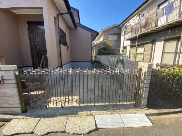 中古戸建の駐車場