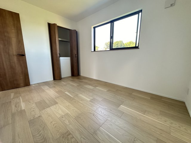 藤沢市下土棚デザイナーズハウスの洋室