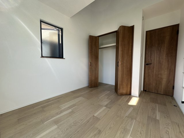 藤沢市下土棚デザイナーズハウスの洋室