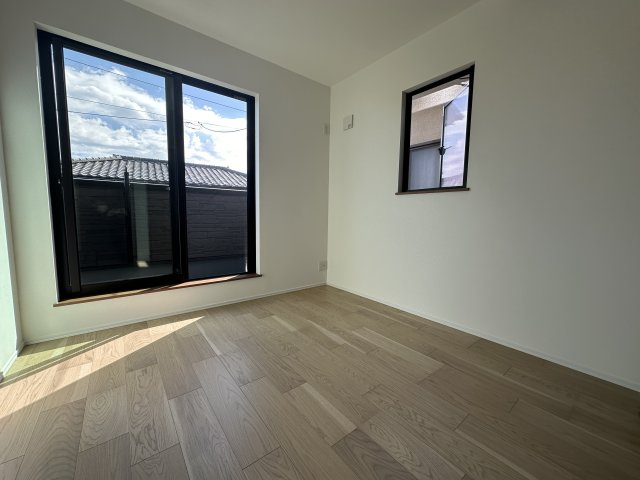 藤沢市下土棚デザイナーズハウスの洋室