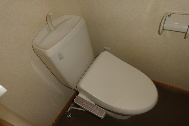 倉敷市八王寺町の賃貸マンションのトイレ|ウォシュレット